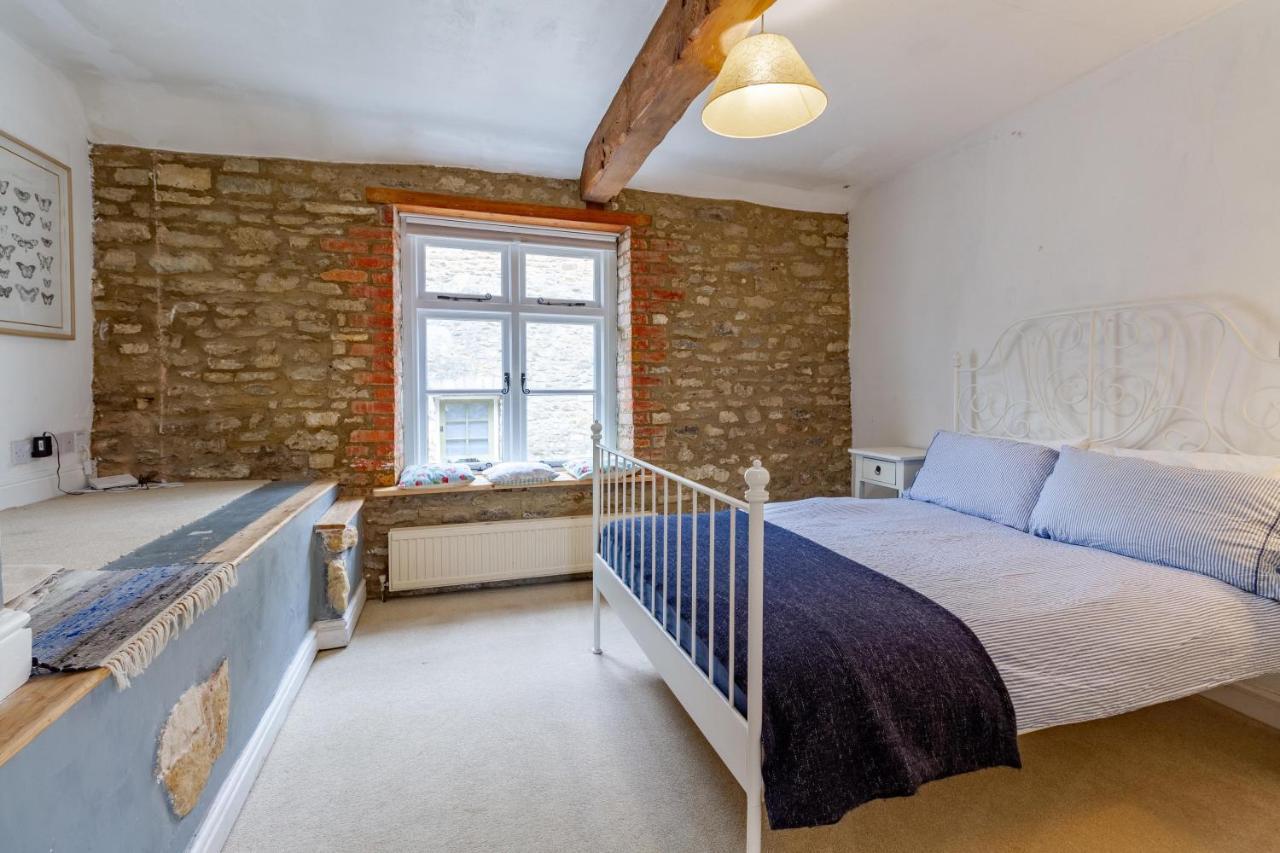 The Shoe Box Cottage With Allocated Parking 맘스버리 외부 사진