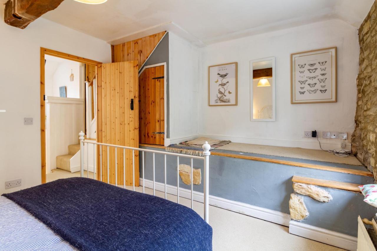 The Shoe Box Cottage With Allocated Parking 맘스버리 외부 사진